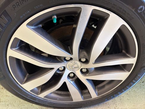 Used 2016 Honda Pilot Touring image 38