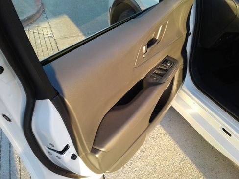 New 2026 Toyota Prius Plug-In Hybrid image 6