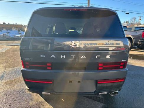Used 2025 Hyundai Santa Fe SE image 7