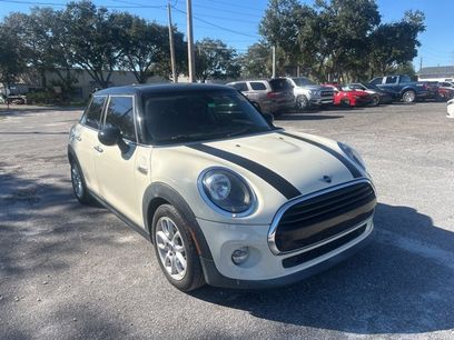 Used 2019 MINI Cooper 4-Door Hardtop w/ Signature Upholstery Package