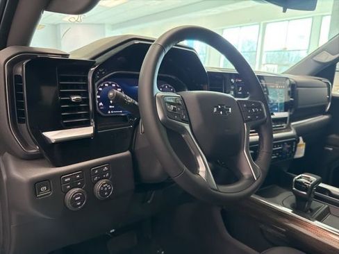 New 2026 Chevrolet Silverado 1500 LT Trail Boss w/ LT Trail Boss Premium Package AWD/4WD image 17