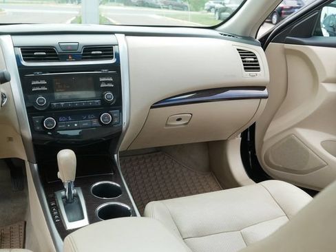 Used 2013 Nissan Altima 2.5 SL FWD image 23