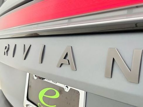 Used 2026 Rivian R1S Adventure AWD/4WD image 34
