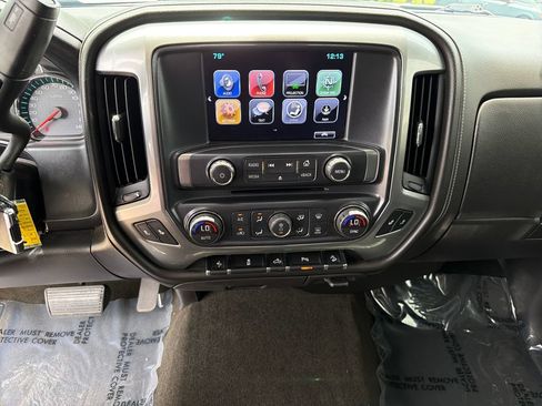Used 2017 Chevrolet Silverado 1500 LTZ Z71 w/ LTZ Plus Package AWD/4WD image 31