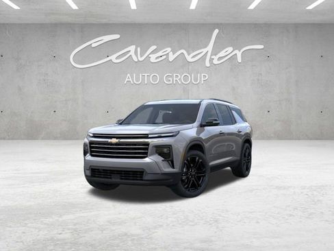 New 2026 Chevrolet Traverse LT image 8