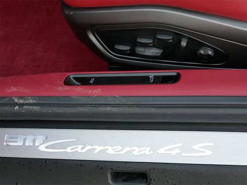 Used 2026 Porsche 911 Carrera 4S image 10
