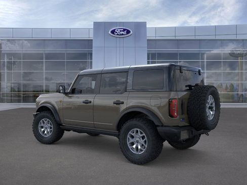 New 2025 Ford Bronco Badlands image 4