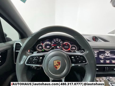 Used 2019 Porsche Cayenne Base image 20