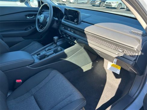 New 2025 Honda Accord SE image 25