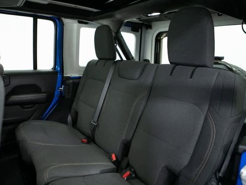 Used 2024 Jeep Wrangler Sahara image 26