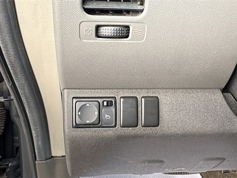 Used 2013 Nissan Xterra S w/ Value Package image 16