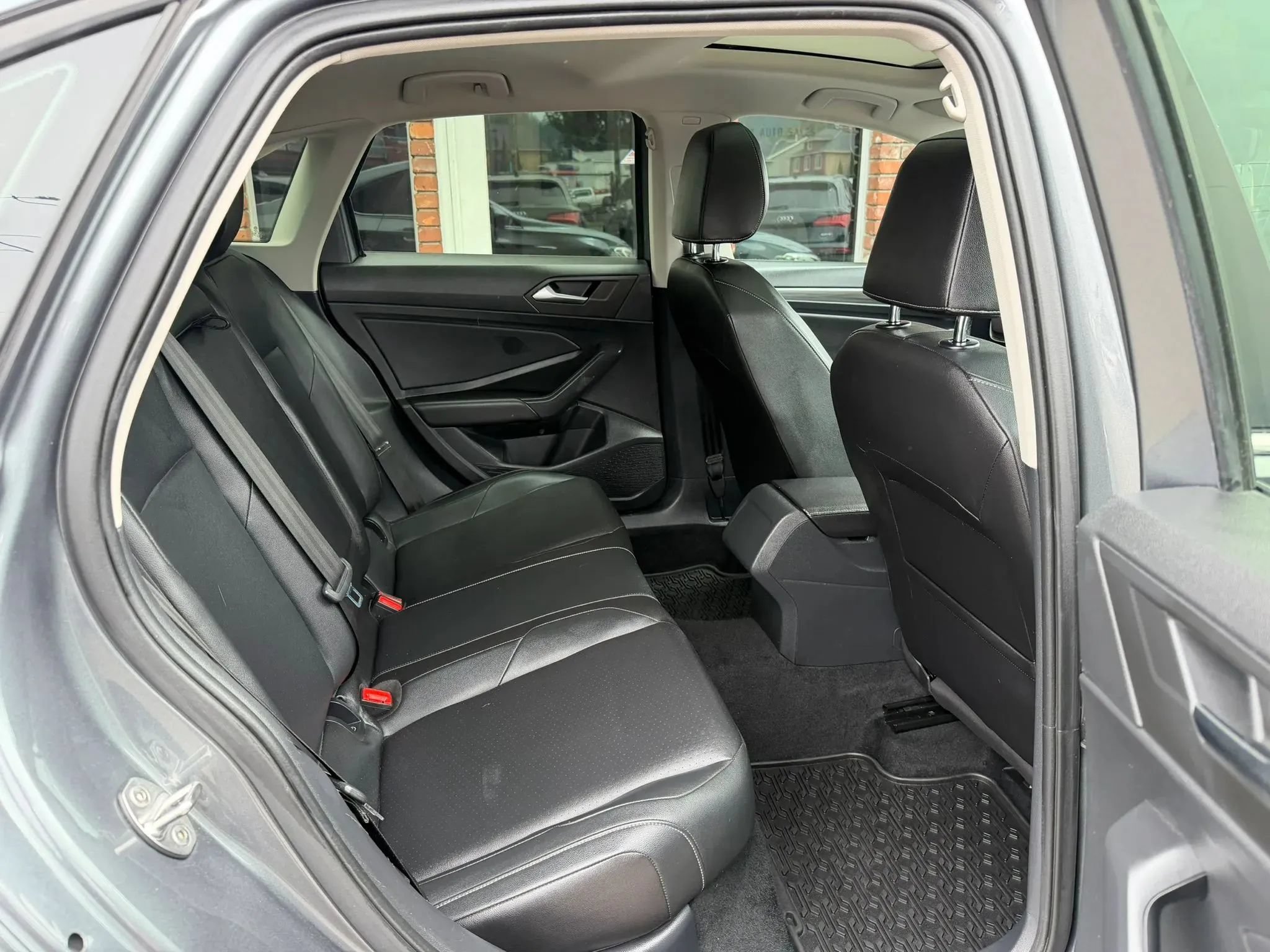 Used 2019 Volkswagen Jetta SEL FWD image 15
