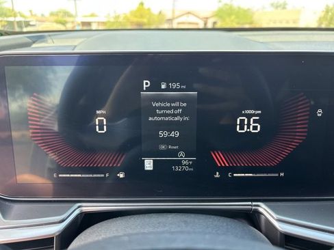 Used 2025 Kia Sorento LX FWD image 30