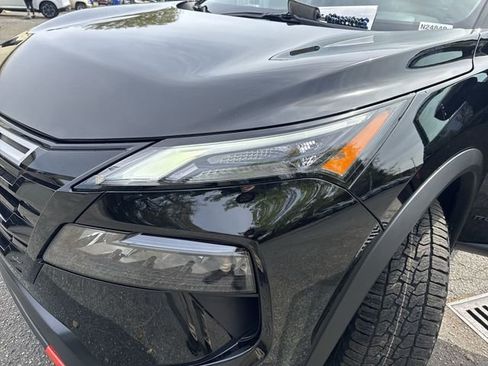 New 2026 Nissan Rogue SV AWD/4WD image 30