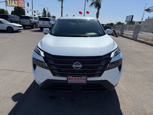 New 2026 Nissan Rogue SV AWD/4WD image 2
