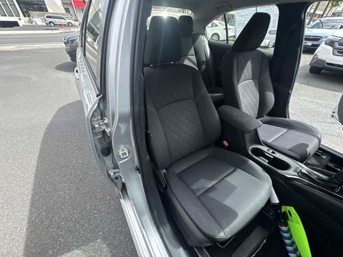 Used 2023 Toyota Corolla LE image 23