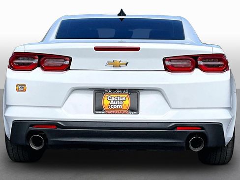 Used 2021 Chevrolet Camaro LT image 4