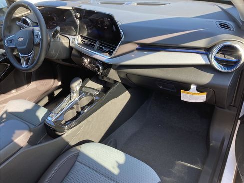 New 2026 Chevrolet Trax LT w/ Driver Confidence Package image 14