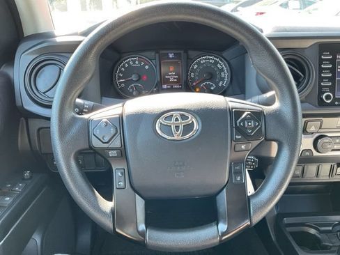 Used 2022 Toyota Tacoma SR AWD/4WD image 23