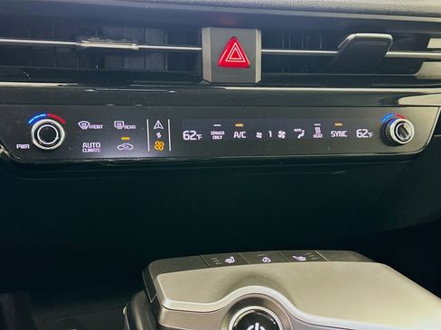 Used 2024 Kia EV6 Light image 24