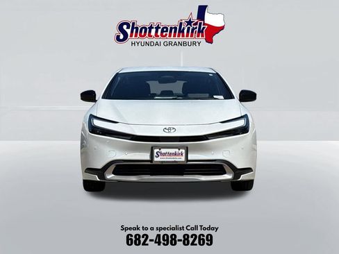Used 2023 Toyota Prius Prime FWD image 2