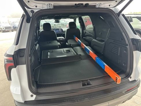 New 2026 Chevrolet Traverse LT w/ Sun and Wheel Package image 12