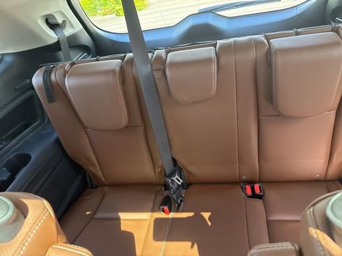 Used 2023 Subaru Ascent Touring AWD/4WD image 20