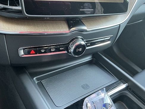 New 2026 Volvo XC60 B5 Plus w/ Climate Package image 19