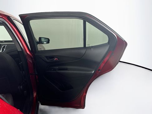 Used 2023 Chevrolet Equinox LT image 31