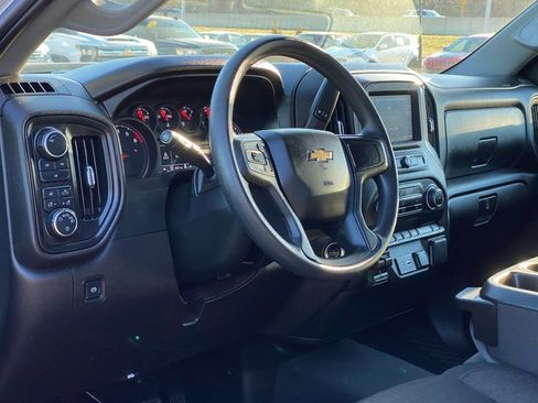 Used 2025 Chevrolet Silverado 2500 Custom w/ Custom Value Package image 10