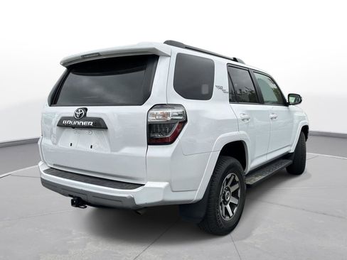 Certified 2024 Toyota 4Runner TRD Off-Road Premium image 6