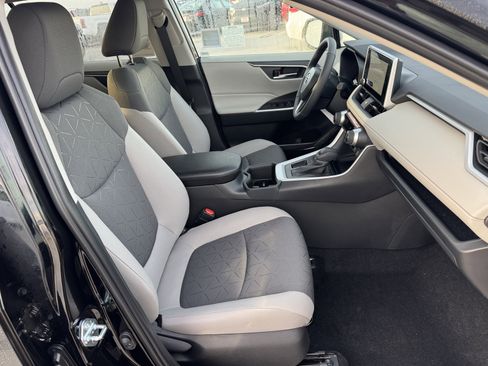 New 2025 Toyota RAV4 XLE image 8
