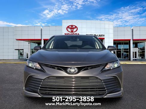 Used 2024 Toyota Camry LE w/ Convenience Package FWD image 14