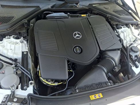 Used 2025 Mercedes-Benz E 350 Sedan image 28