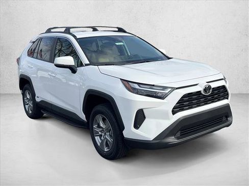 New 2025 Toyota RAV4 LE image 7