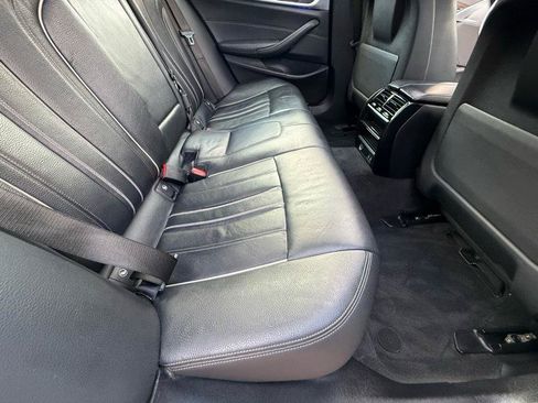Used 2020 BMW 530i w/ Convenience Package RWD image 49