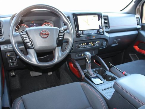 Used 2022 Nissan Frontier PRO-4X image 4