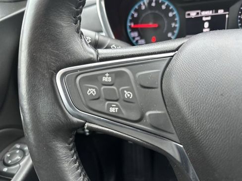 Used 2018 Chevrolet Equinox LT image 29