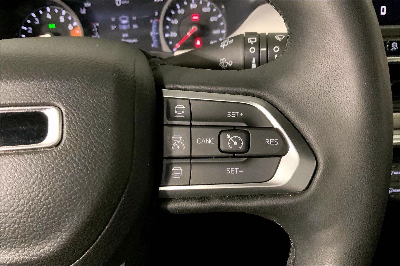 Used 2025 Jeep Compass Limited AWD/4WD image 19