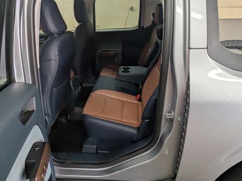 Used 2024 Ford Maverick Lariat FWD image 8