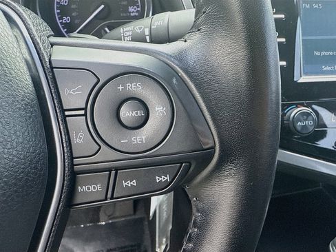 Used 2019 Toyota Camry SE FWD image 36
