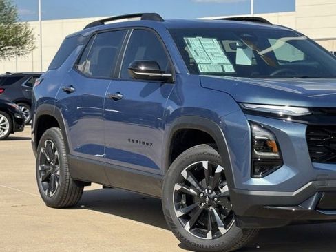 New 2026 Chevrolet Equinox RS w/ Convenience Package III FWD image 3
