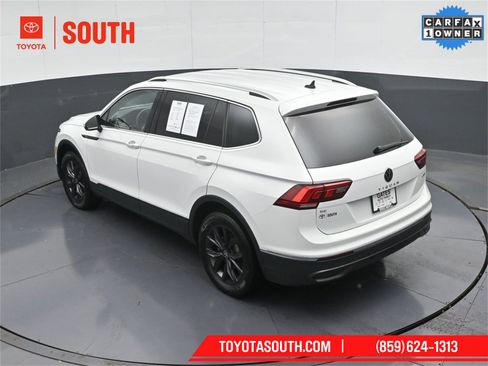 Used 2024 Volkswagen Tiguan SE image 54