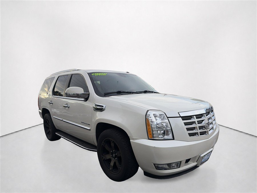 Used 2010 Cadillac Escalade 4WD Hybrid image 6