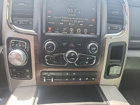 Used 2014 RAM 1500 Laramie w/ Convenience Group AWD/4WD image 16