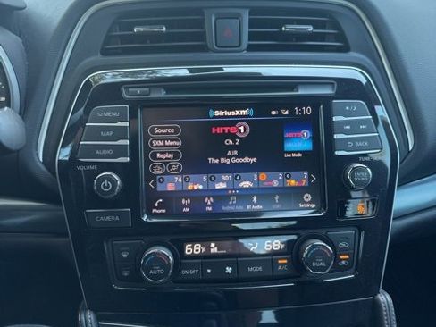 Used 2021 Nissan Maxima SR w/ Sport Mat Group image 3