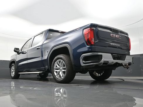 Used 2021 GMC Sierra 1500 SLT w/ SLT Convenience Package AWD/4WD image 25