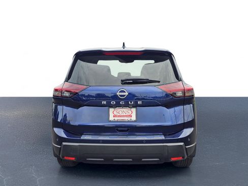 Used 2025 Nissan Rogue SV FWD image 10