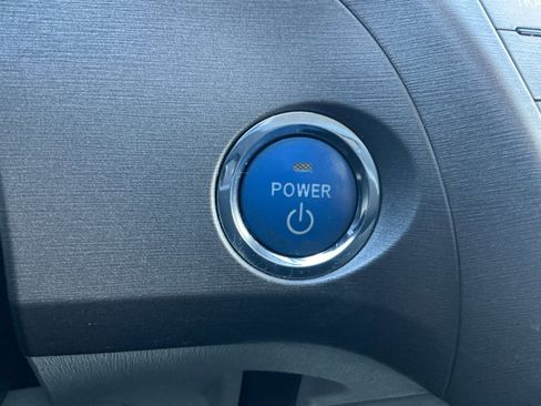 Used 2015 Toyota Prius Three image 30