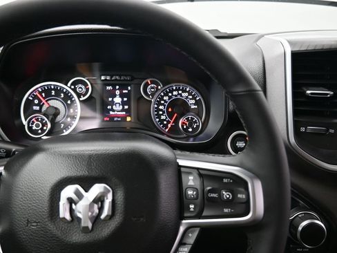 New 2026 RAM 1500 4x4 Crew Cab image 19